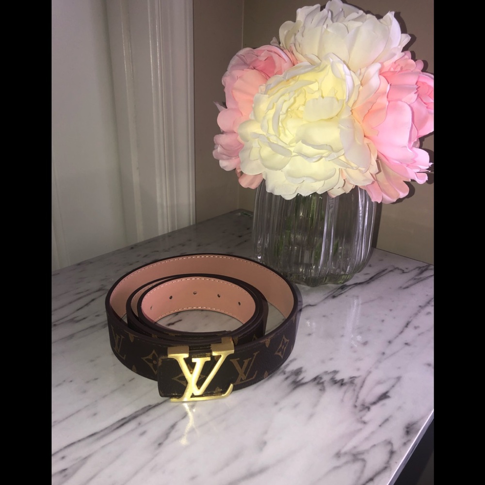 ****Knock Off**** Louis Vuitton Belt